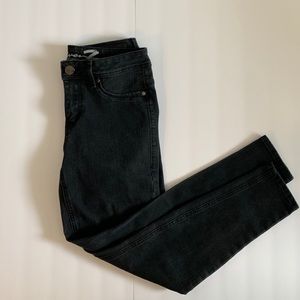 Seven7 Mid Rise Black Acid Wash Legging Jeans